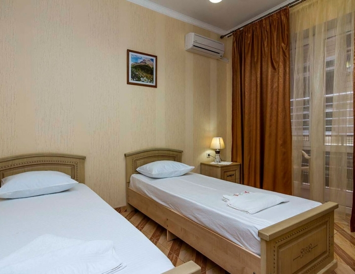 ПОЛУЛЮКС - Отель «Золотые Пески» Витязево